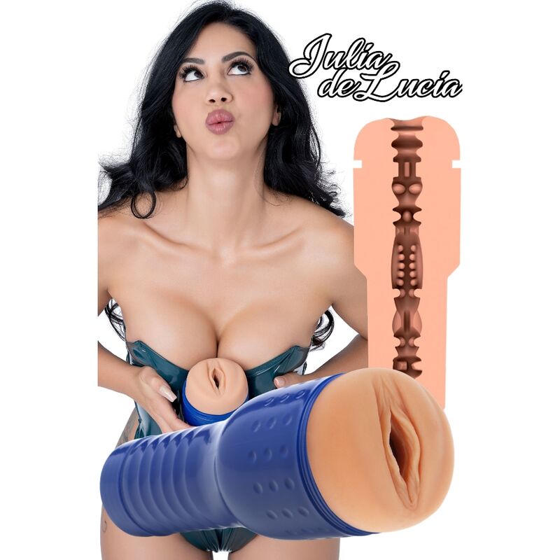 PRIVAT - JULIA DE LUCIA PORNSTAR PUSSY MASTURBATOR